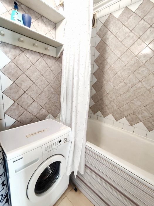 Продам 1 комнатную, Научная , Космическая , Центр, Госпром, 39 м