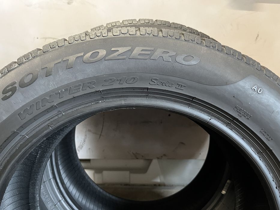 2 x PIRELLI Sottozero Winter 210 Serie II 235/55 R18 zimowe