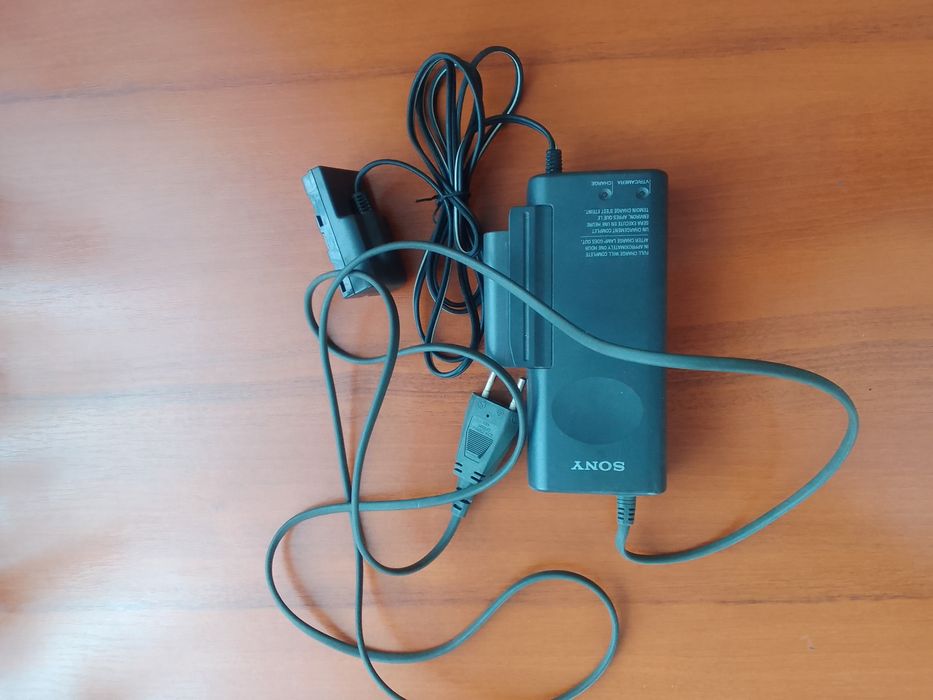 Продам відеокамери hitachi