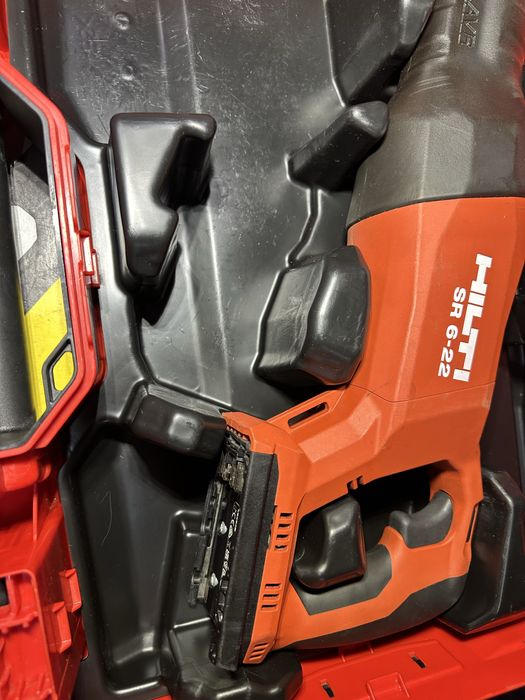 Hilti SR 6 22 Nuron с безщіткова шабельна пилка акумуляторна Хілті
