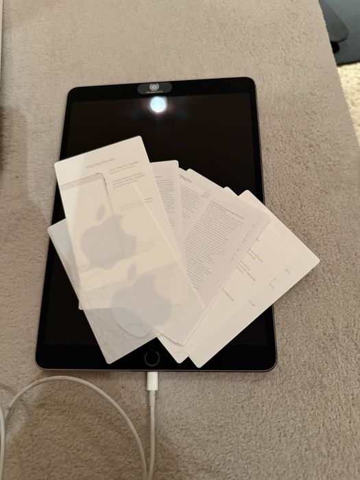 Ipad pro 10.5 wifi 64gb + kalawiatura smart keyboard