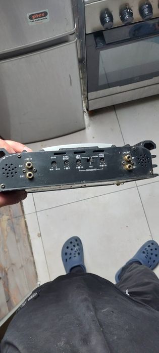 Wzmacniacz samochodowy  BOSCHMANN XR-222XR-222 800w