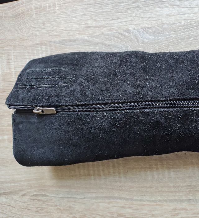 Чорні зимові замшеві високі сапожки р.40