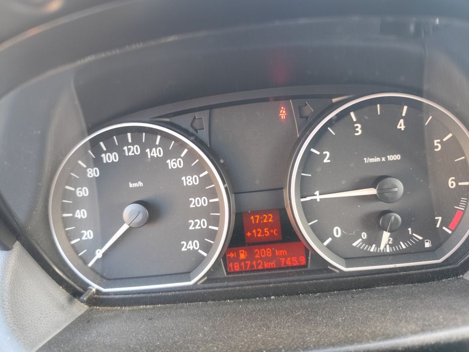 Авто БМВ 116і 1серії 2005