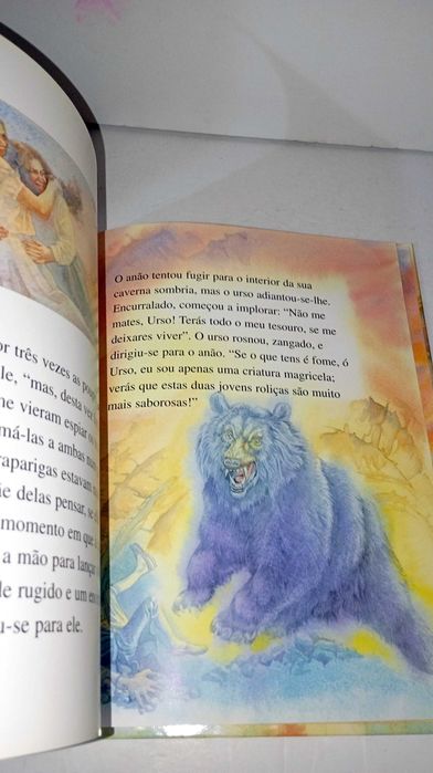 Branca de neve e Rosa Vermelha