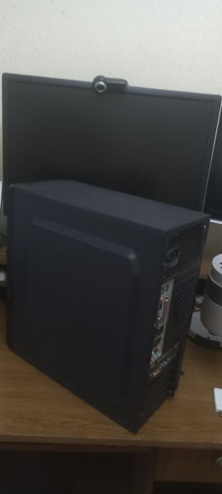 Продам системний блок lga775 Xeon X5260