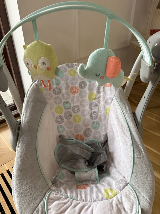 Bujak dla niemowląt huśtawka Ingenuity Swing 'n Go Hugs & Hoots