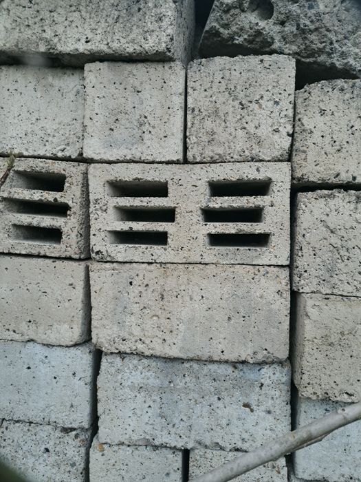 Pustaki betonowo-żuzlowe