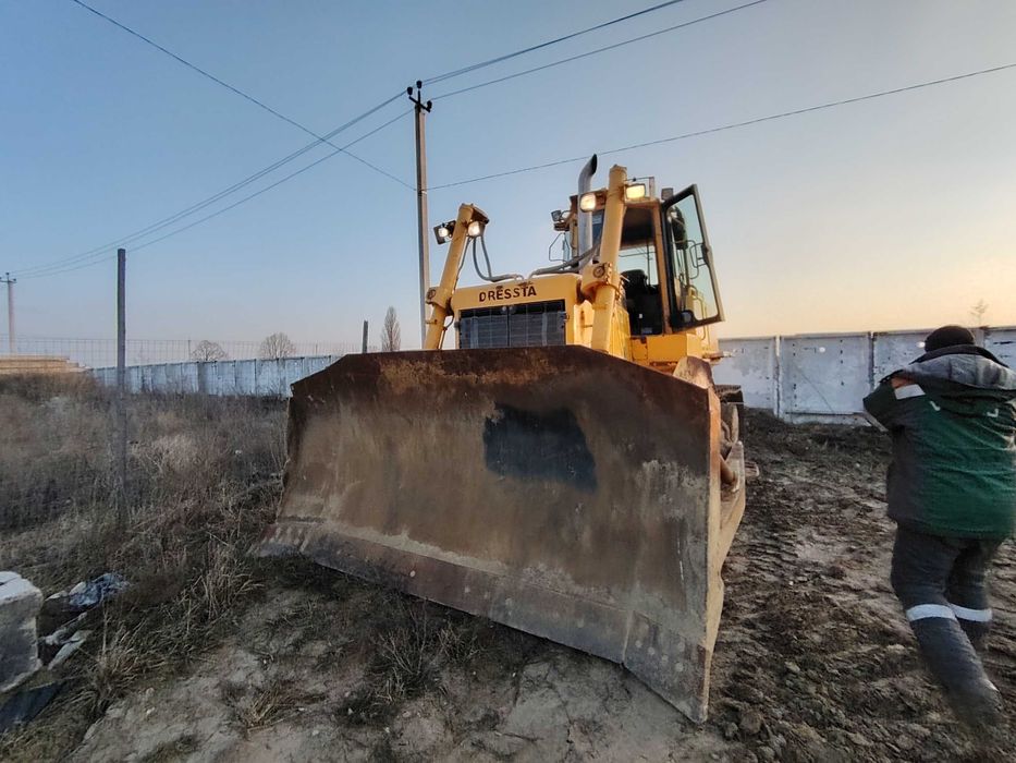 Продам бульдозер 28тон DRESSTA TD-20М 2016р