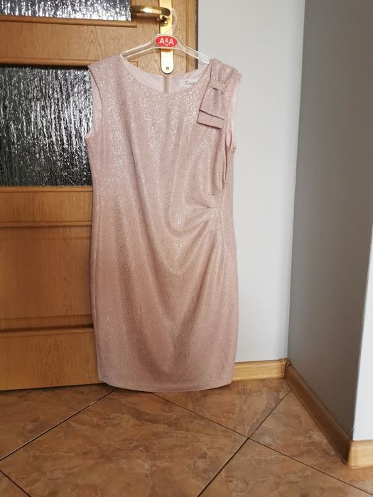 Śliczna sukienka