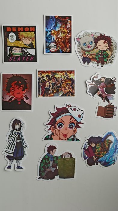 Клинок рассекающий демонов аниме манга Demon Slayer истребитель демон