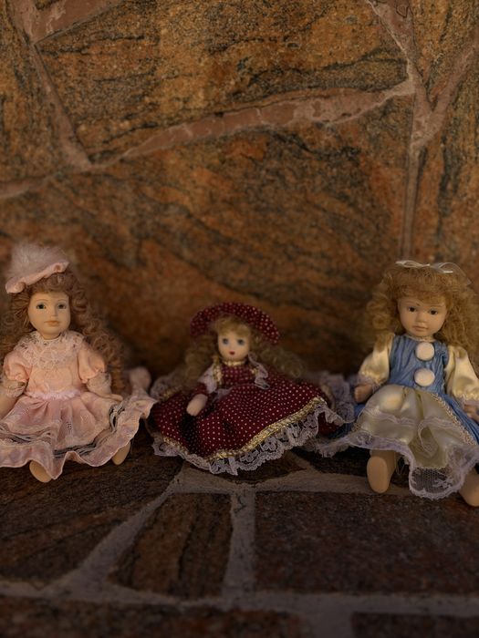 Bonecas de porcelana