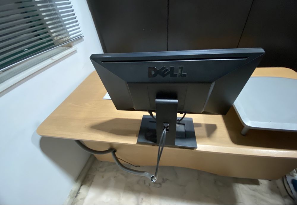 Secretária muito completa