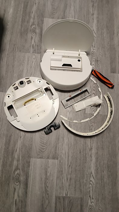 Робот пылесос Xiаomi разборка