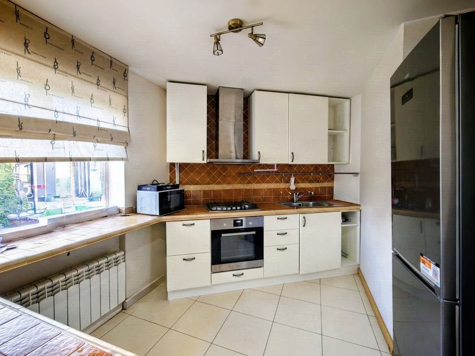 Продажа 2 комнатной квартиры студии Чоколовский бульвар 37. Караваевы Дачи, Шулявская