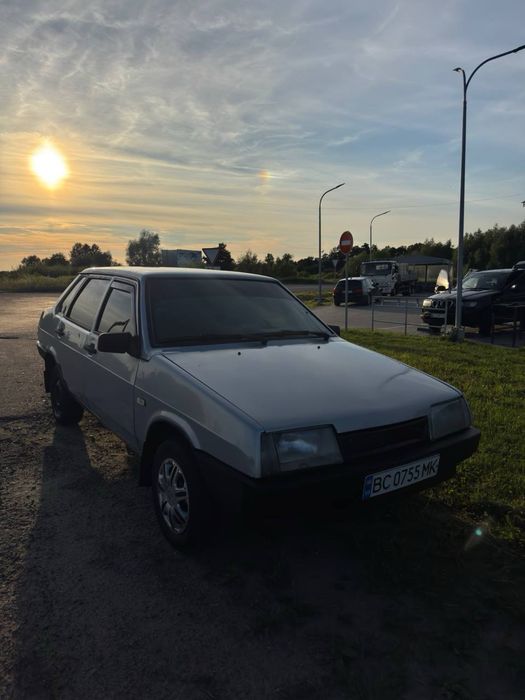 Продам ваз 21099