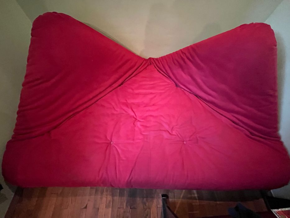 Диван розкладний, оригінальної форми, бордовий, велюр 200*130