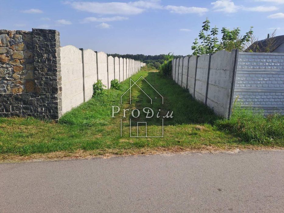 Продаж ділянки під житлову забудову 42 сотки. с. Завалівка