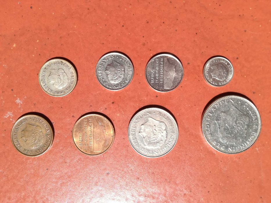 moedas de reais e escudos dos anos 1757 a 2000