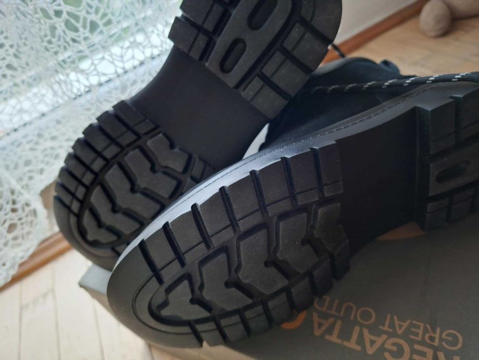 Buty trekingowe- Wodoodporne REGATTA Czarne