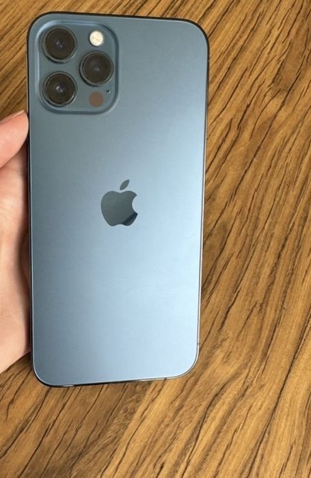 Iphone 12 pro max 256gb em otimo estado ler descriçao