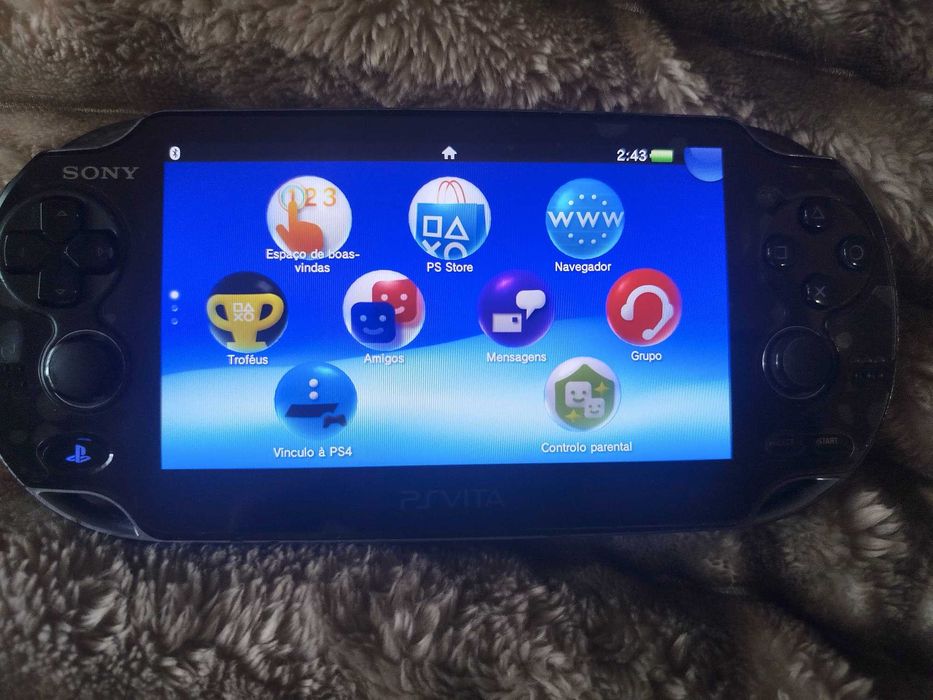 PS Vita Oled com 5 jogos e carregador