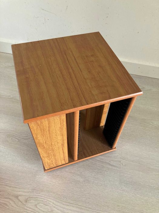 Rack para CD'S em Madeira