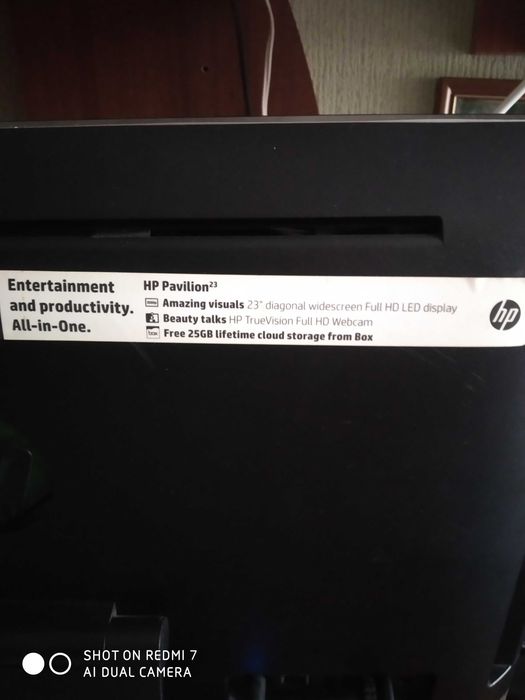 Продам компьютер моноблок  HP Pavilon-23"-b150er ALL-in-One