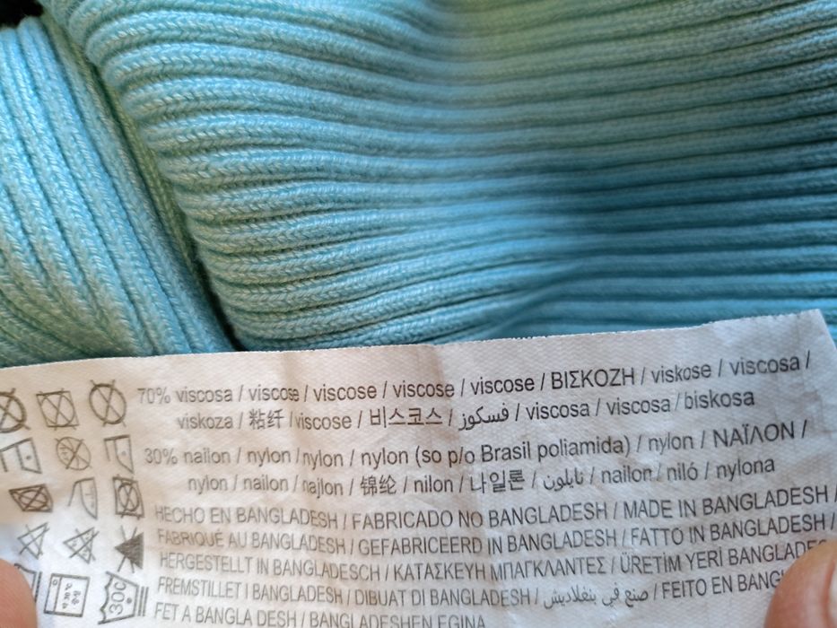 Sweterek niebieski Pull Bear