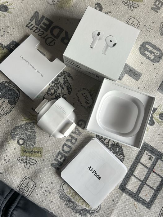 NOVO - Airpods 5