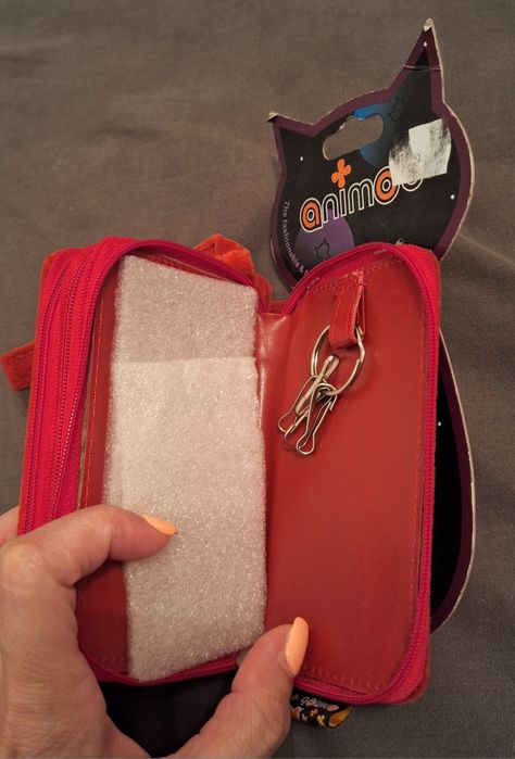 Porta-moedas/bolsa/carteira nova