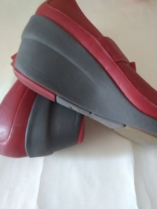 Туфлі жіночі фірми Clarks, шкіряні, дуже зручні на повсякдень