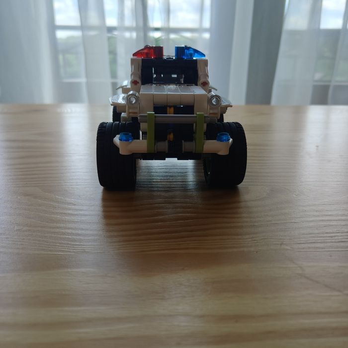 LEGO 42047 radiowóz sościgowy