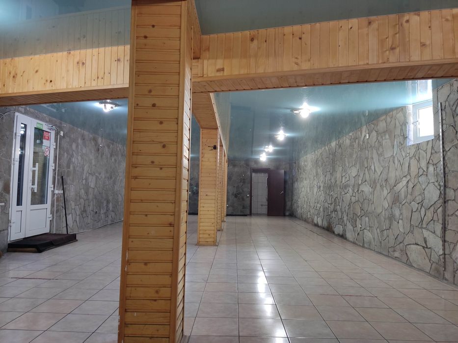 Здається в оренду приміщення в центрі міста 120  та 20 м.кв..