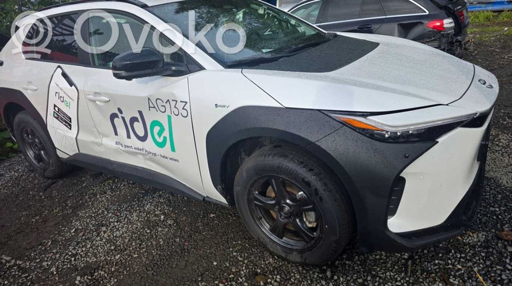 БАмпер Toyota bZ4X розборка шрот