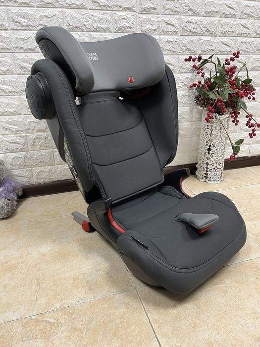 Автокрісло BRITAX ROMER KIDFIX 3 M Група 2/3 (15-36 кг) бустер