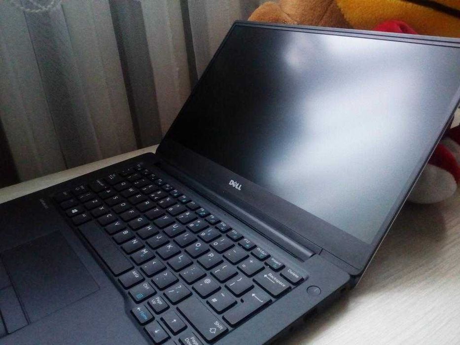 Ноутбук 13" FullHD Dell Latitude 7370 Intel core M5-6Y54 /8гб/SIM CARD