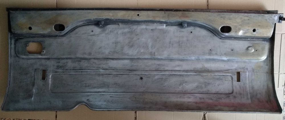 Продам заднюю панель на ВАЗ 2101