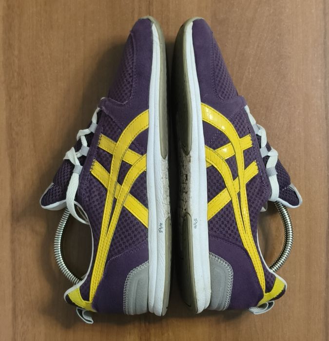 Кросівки спортивні стильні Asics Onitsuka Tiger Ult-Racer 40.5р