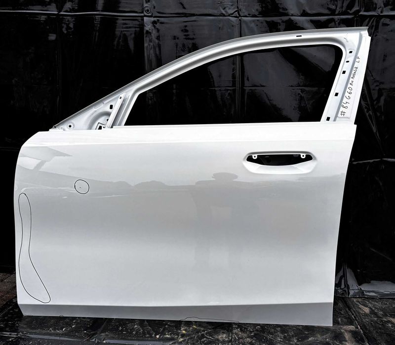 BMW G60 drzwi lewy przód lewe przednie nie metallic ORYGINAŁ #84
