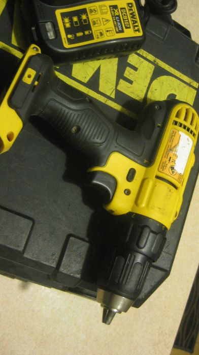 Wkrętarka DEWALT DCD771C2 18V