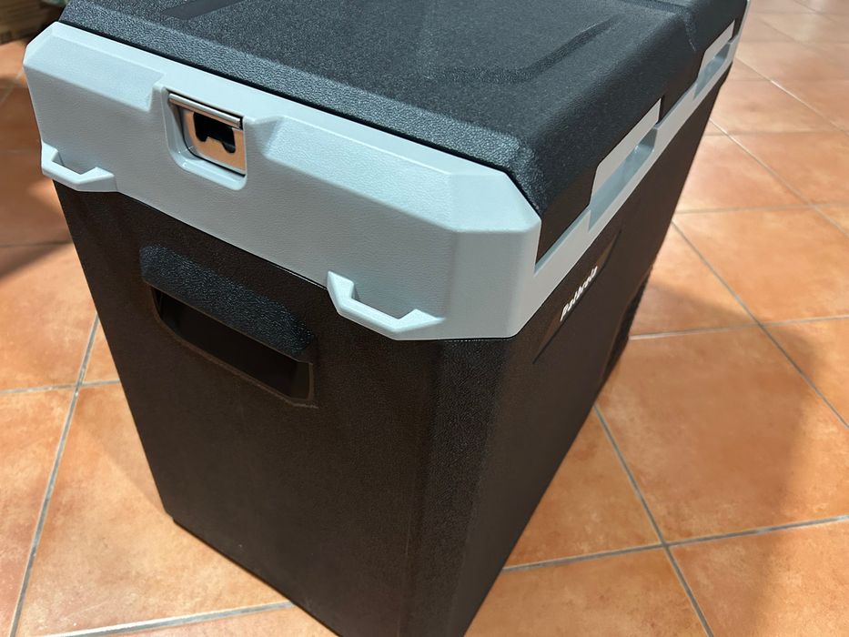Arca refrigeradora/congeladora 45L nova