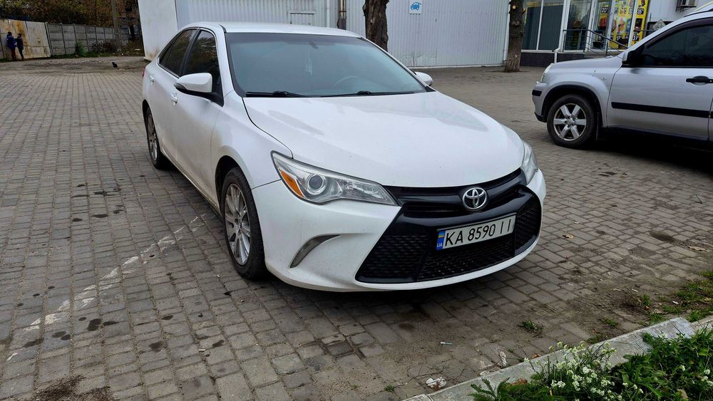 Продам toyota camry