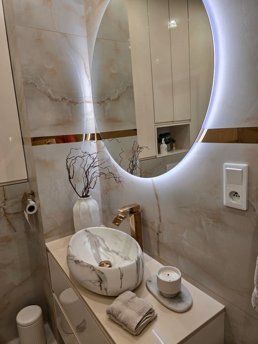 Lustro led 3 odcienie