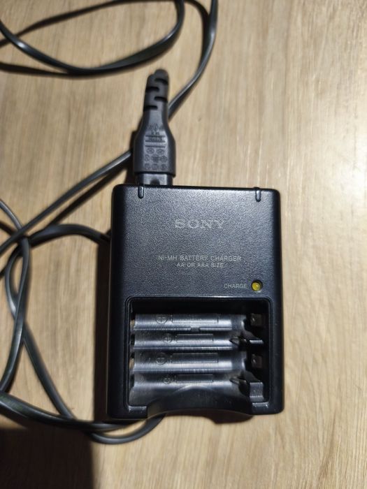 Aparat cyfrowy Sony DSC-S90