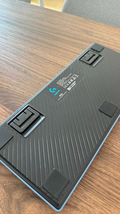 Teclado Mecânico Logitech G PRO "League of Legends" Edition