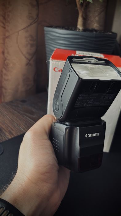 Спалах Canon Speedlite 430EX III-RT + синхронізатор Yongnuo YN-E3-RT II