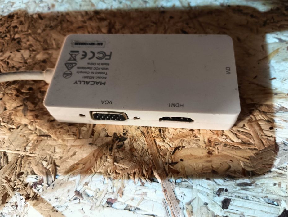 Adaptador Macally Mini DisplayPort para HDMI / VGA / DVI