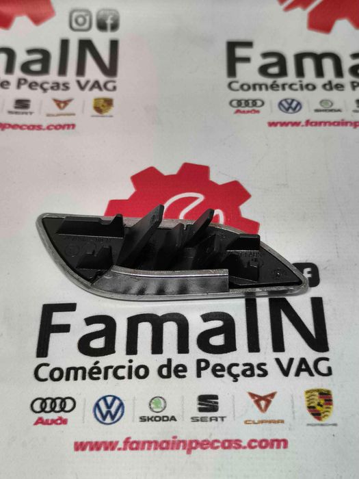 tampa do lava-faróis direito SKODA SUPERB II