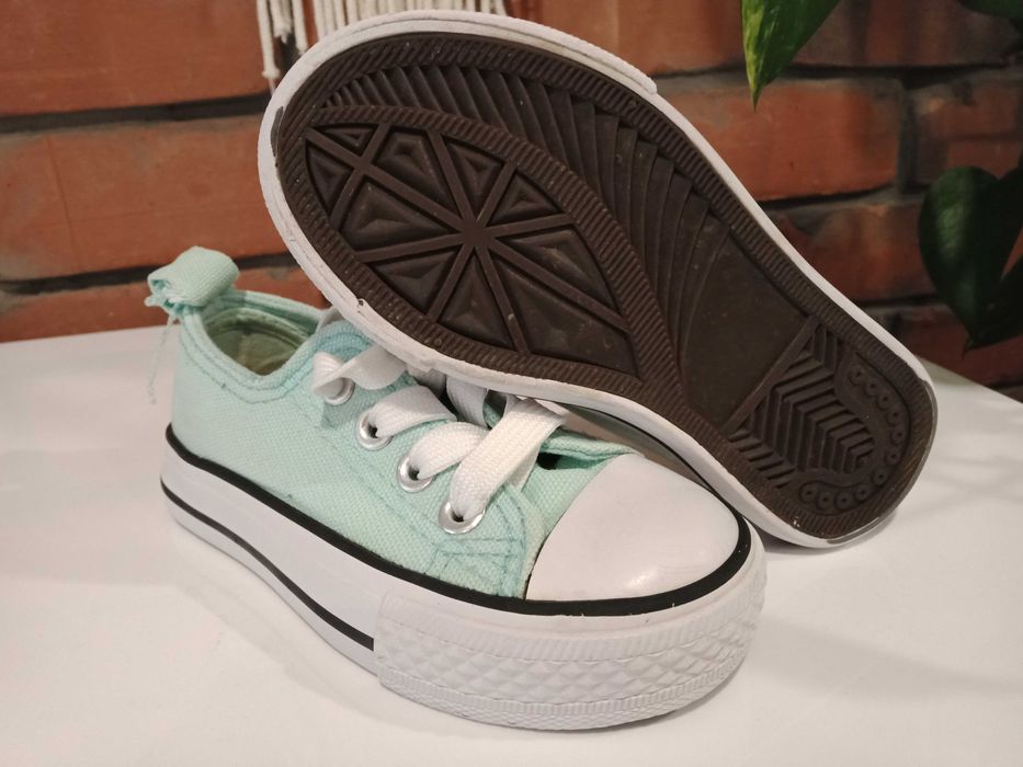FOX & BUNNY trampki pistacjowe r.24 (14 cm)